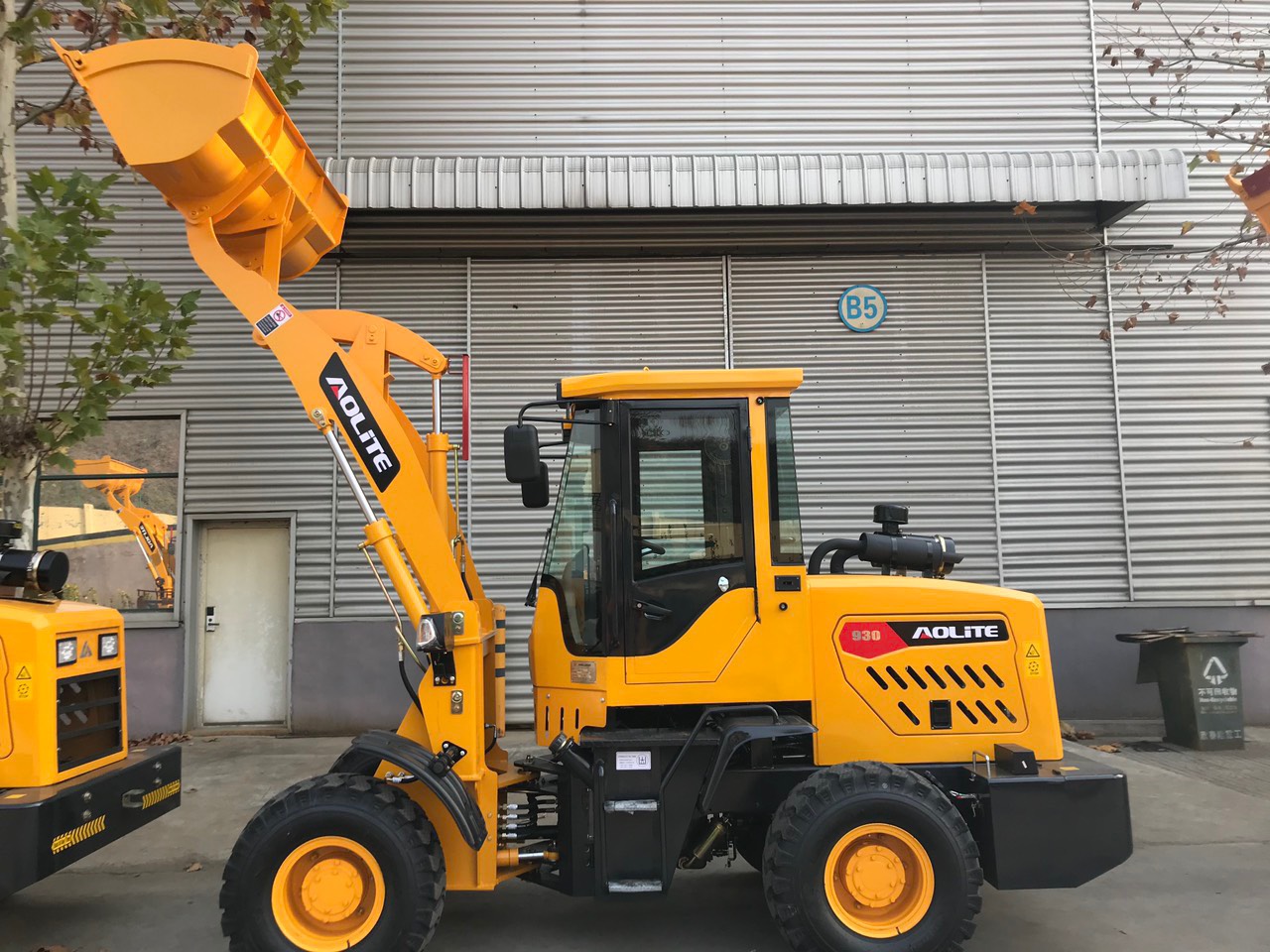 Máy xúc lật Aolite 930